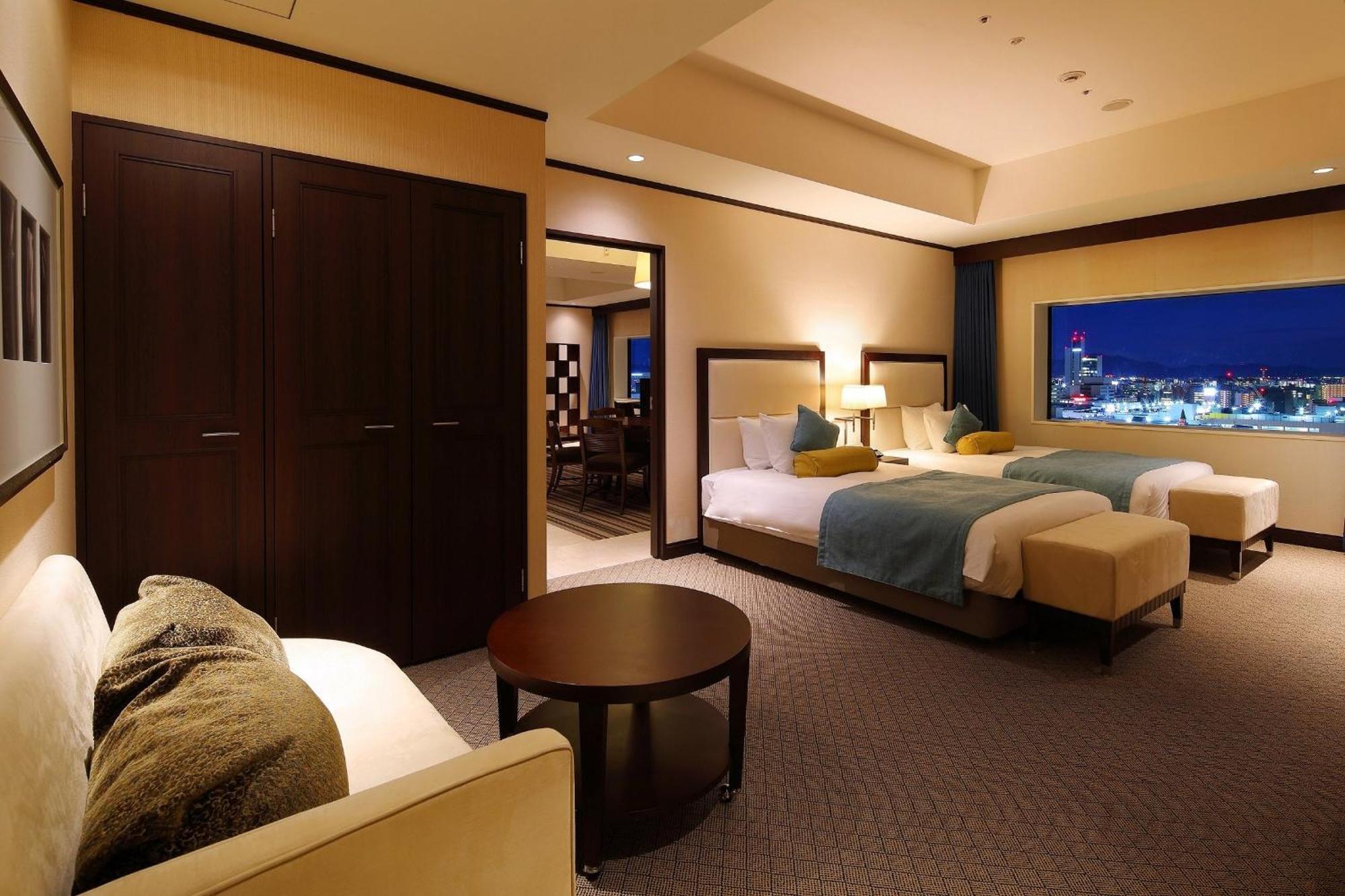 Ana Crowne Plaza Okayama By Ihg Exterior foto
